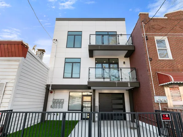 33-64 11th Street image 3 of 24