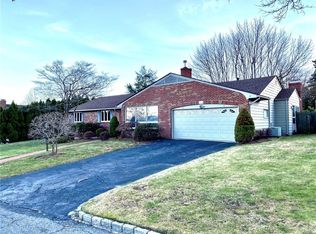 12 Falmouth Rd, Cranston, RI 02920