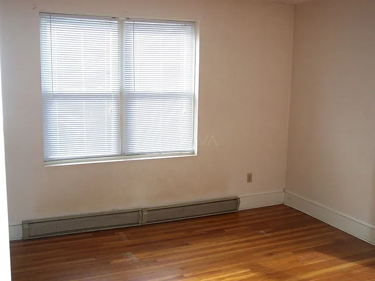 402 Highland Ave #21 — Photo 3