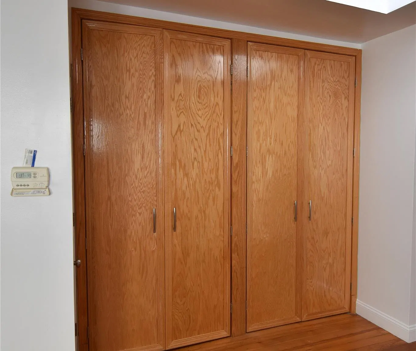 2 bed, 2.0 bath, 740 sqft, $4,000 — Photo 3