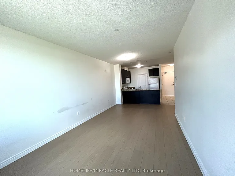 7400 Markham Rd #423 — Photo 17