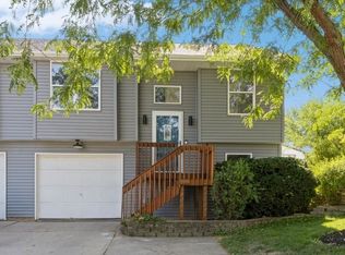989 22nd Ave, Coralville, IA 52241