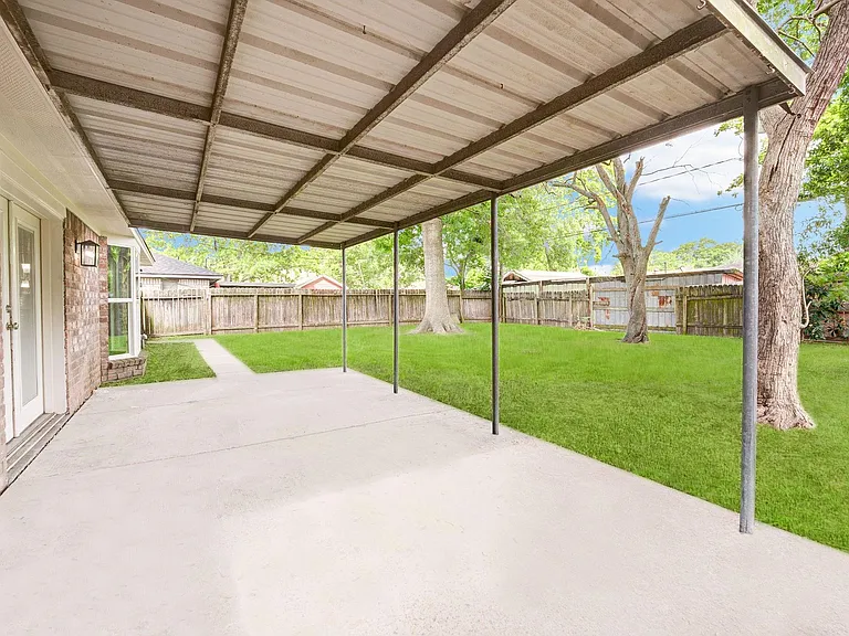 9617 Caffrey St — Photo 26
