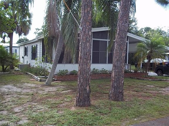 3rd image of 9975 Lake Fairways Blvd