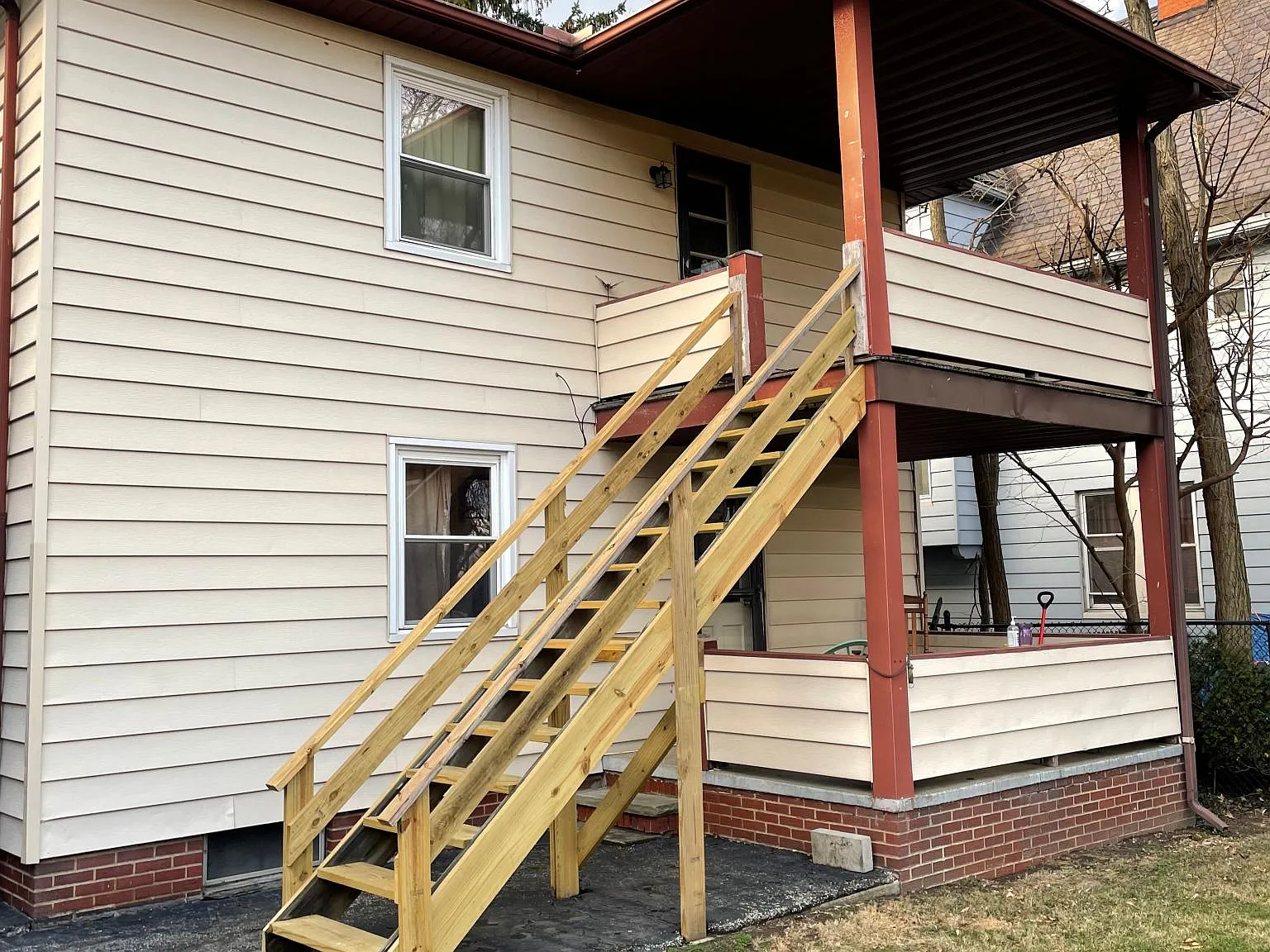 1345 Lakeland Ave — Photo 3
