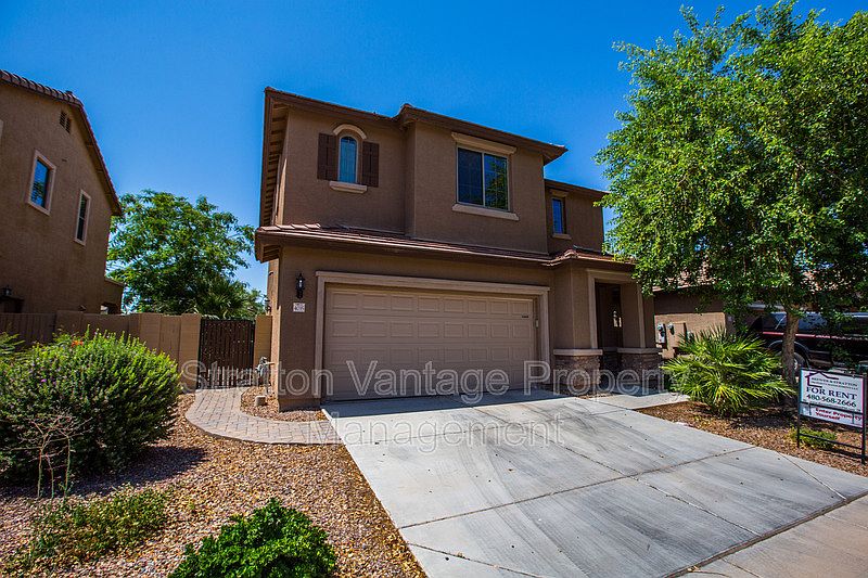 1st image of 4035 E Bellerive Dr
