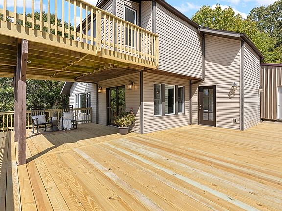 3rd image of 4357 Cherry Tree Ln