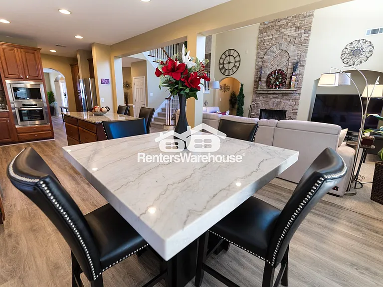 1900 Enfield Ct — Photo 16