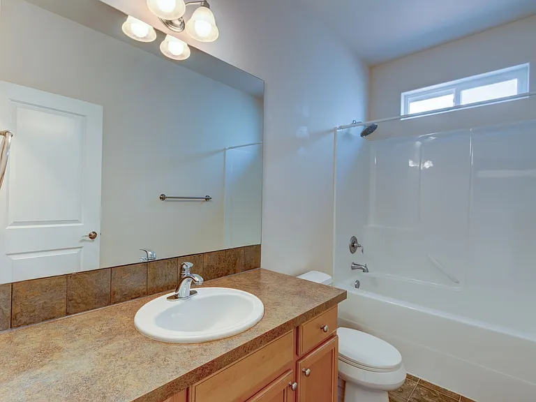 1640 SW Downfield Way — Photo 21