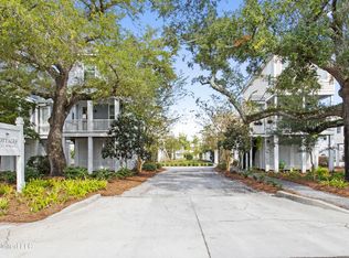 215 E 2nd St #2, Pass Christian, MS 39571