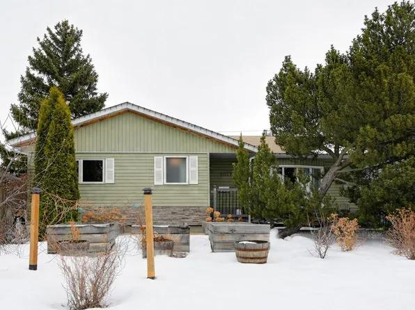 9027 145th St NW, Edmonton, AB T5R 0V1