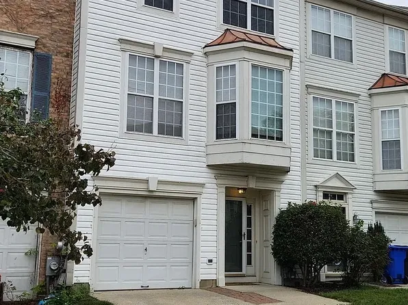5 Weatherly Rd, Delran, NJ 08075