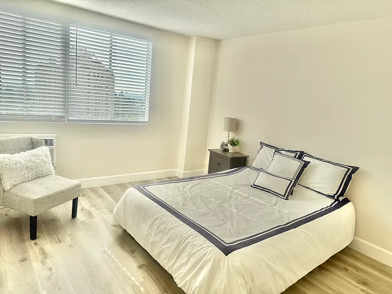 Madison Apartments — Photo 47