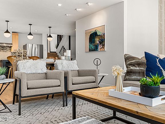 3rd image of 3017 Basingdale Blvd Unit A