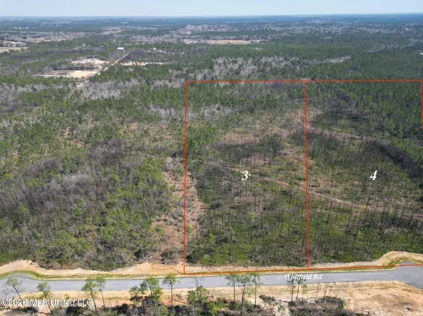 4 Whitfield Dr #B, Kiln, MS 39556