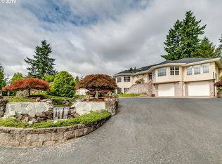 9641 SE Carrington Ln, Happy Valley, OR 97086