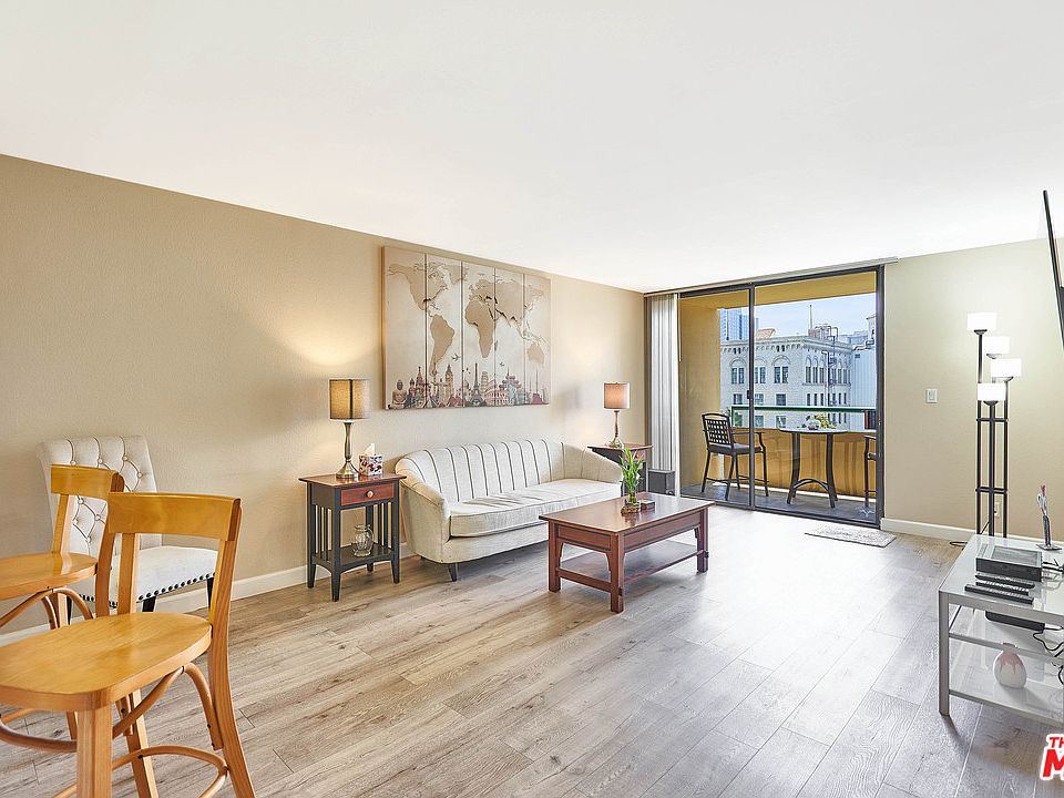 1st image of 600 W 9th St APT 1108