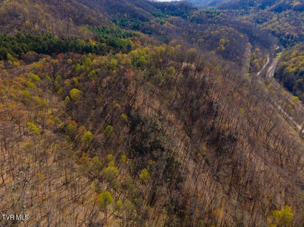 8553 Home Creek Rd, Grundy, VA 24614