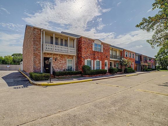 4th image of 6337 Del Monte Dr #96