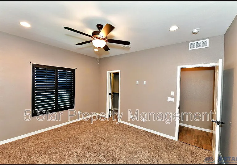 3741 Loma Adriana Dr — Photo 21