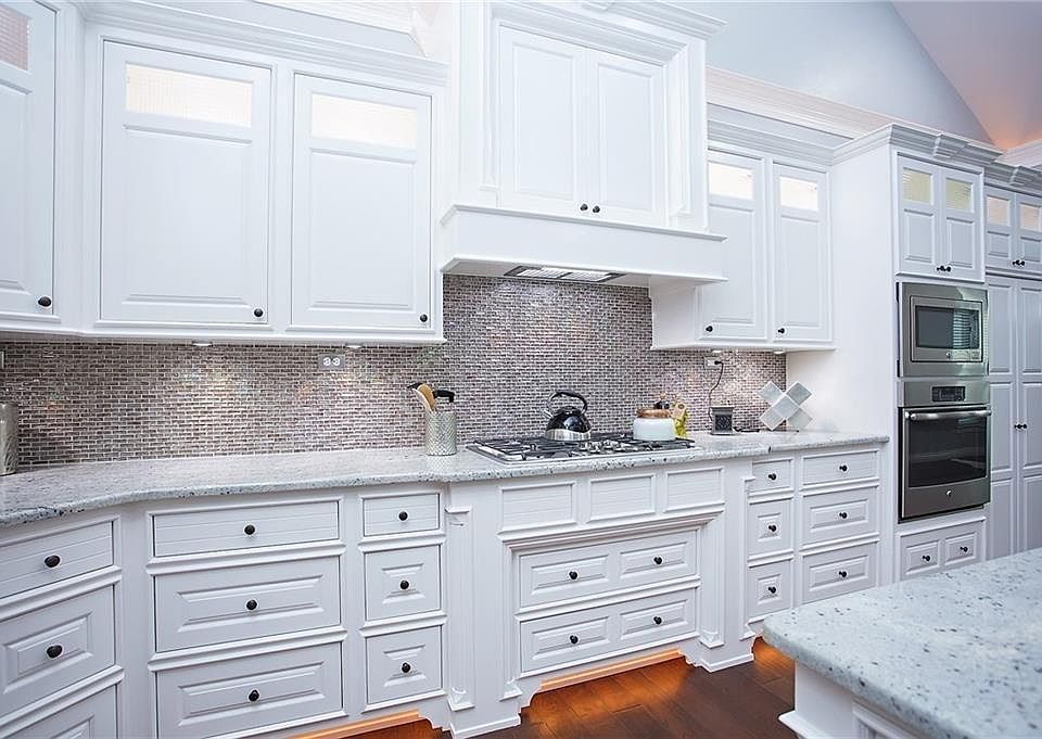 1st image of 3507 NW Park Hill Blvd