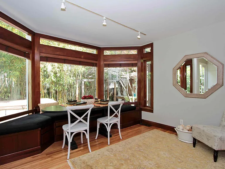 1621 Portola Ave — Photo 5