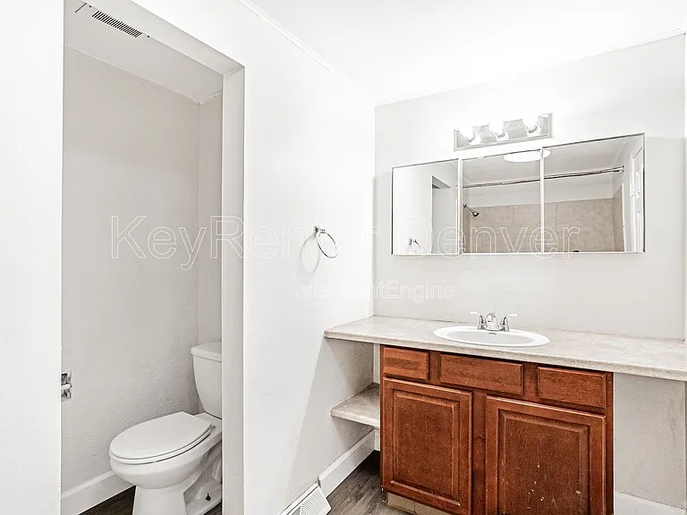 5265 W Ontario Ave — Photo 7