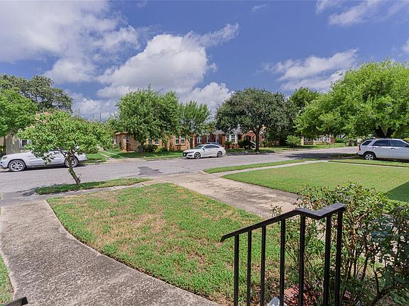 3rd image of 4901 Wharton Dr