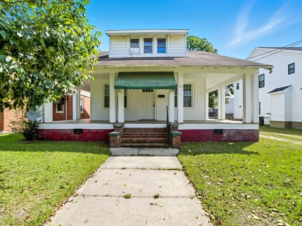 324 Cedar St, Suffolk, VA 23434