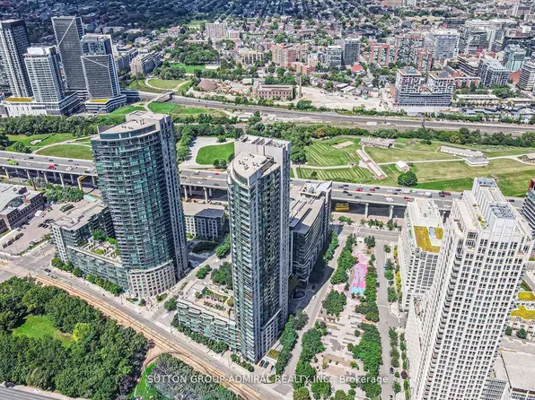 215 Fort York Blvd #2601, Toronto, ON M5V 4A2