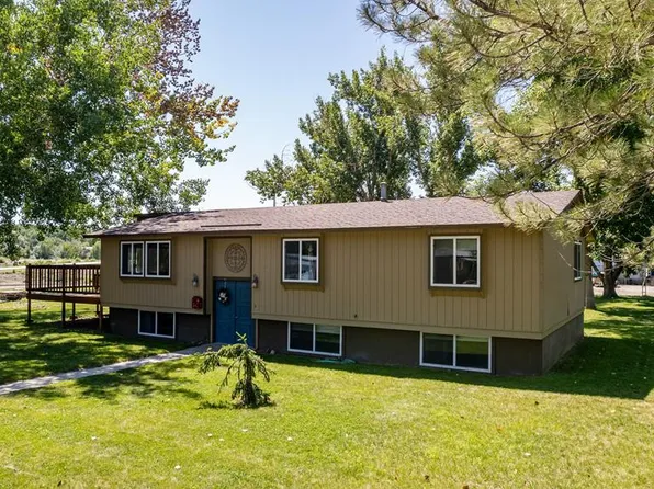 217 7th Ave N, Greybull, WY 82426