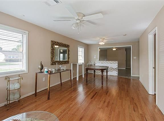 2nd image of 6129 Dorothea St
