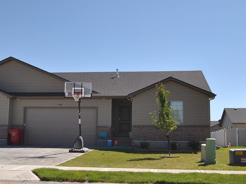 1st image of 3908 E Tanzanite Dr