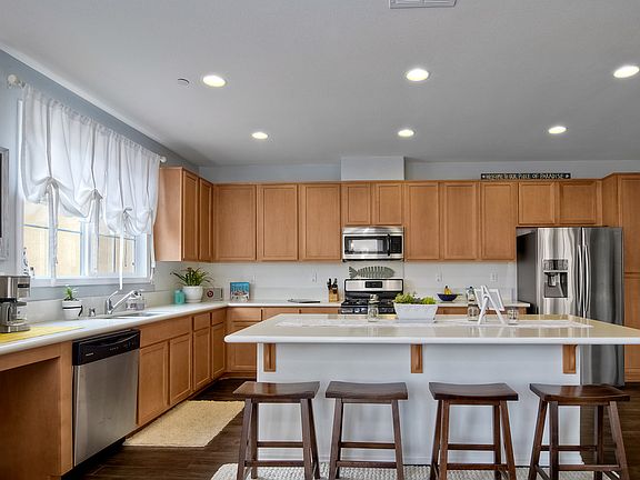 4th image of 1231 Tangelos Pl