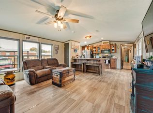 217 Farmhouse Rd, Springtown, TX 76082