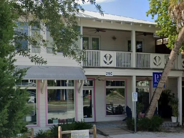 216 Pine Ave APT R, Anna Maria, FL 34216