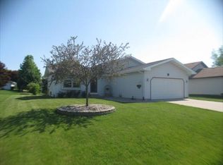 2729 Northbridge Dr, Racine, WI 53404