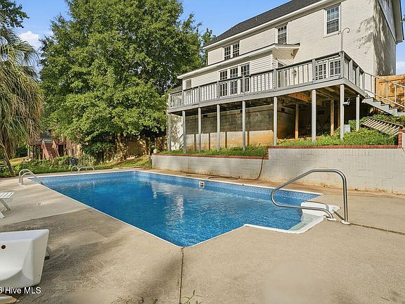 2nd image of 482 Fairfield Way