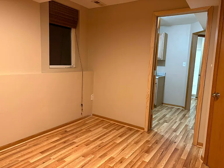 15403 Aurora Ave #1 — Photo 10