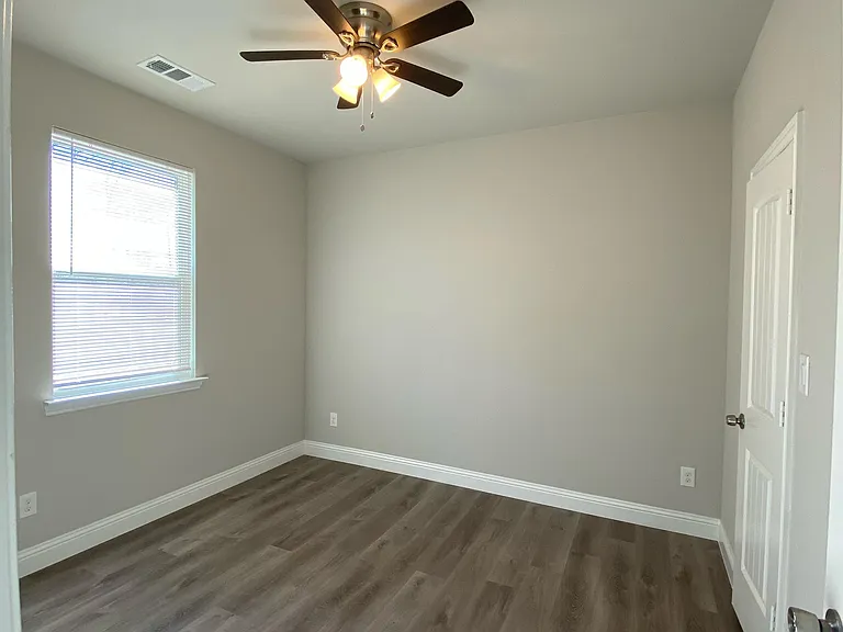 1709 Wright St — Photo 11