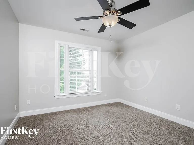 5515 Stone Crossing Dr — Photo 12