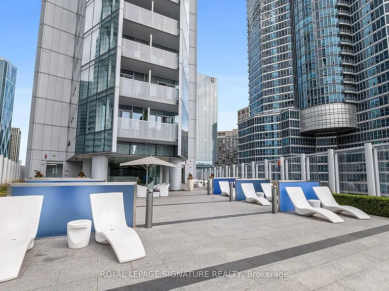 10 York St #3003 — Photo 21