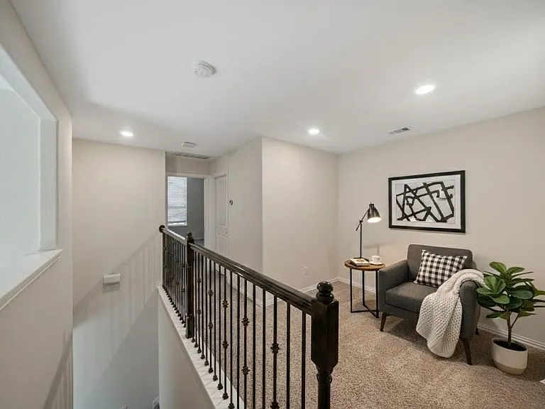 708 Ivory Manor Dr — Photo 11
