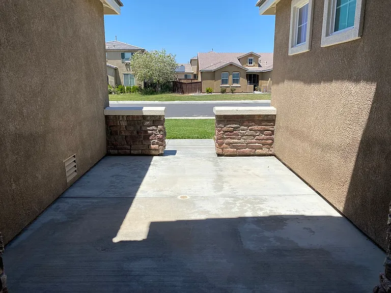 2274 Hay Market St — Photo 4