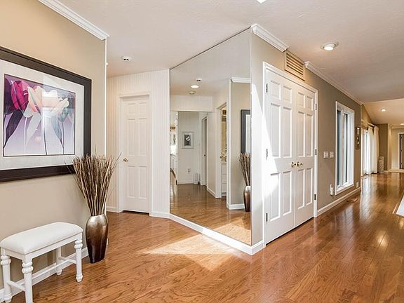 2nd image of 10744 Meadow Trl
