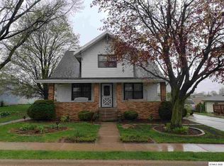 101 N Andres St, Luxemburg, IA 52056