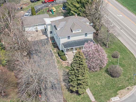 3rd image of 719 Park Ave E