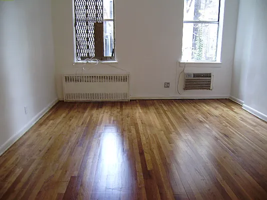 Rented by DSA Realty | media 28