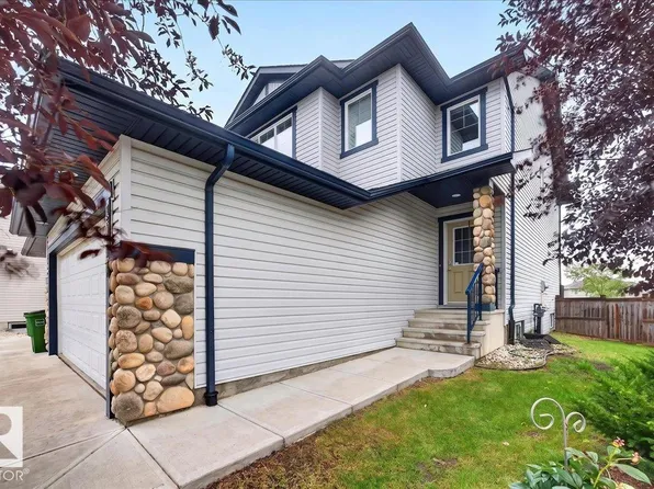 3017 Harvey Cres NW, Edmonton, AB T6M 0N2