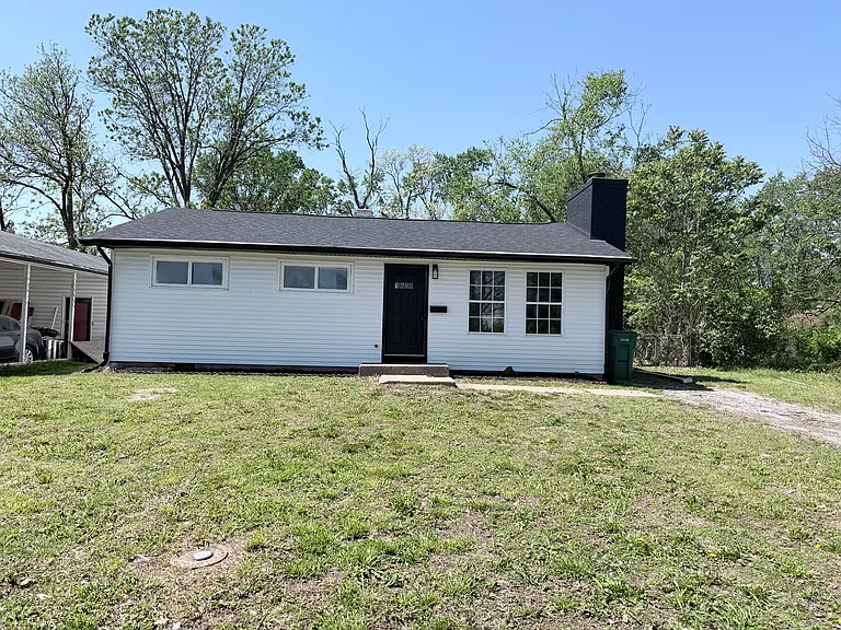 1608 Armand Dr — Photo 1